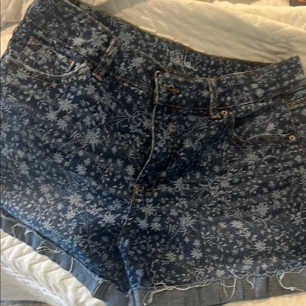 Time and Tru Blue Jean Shorts Distressed Style